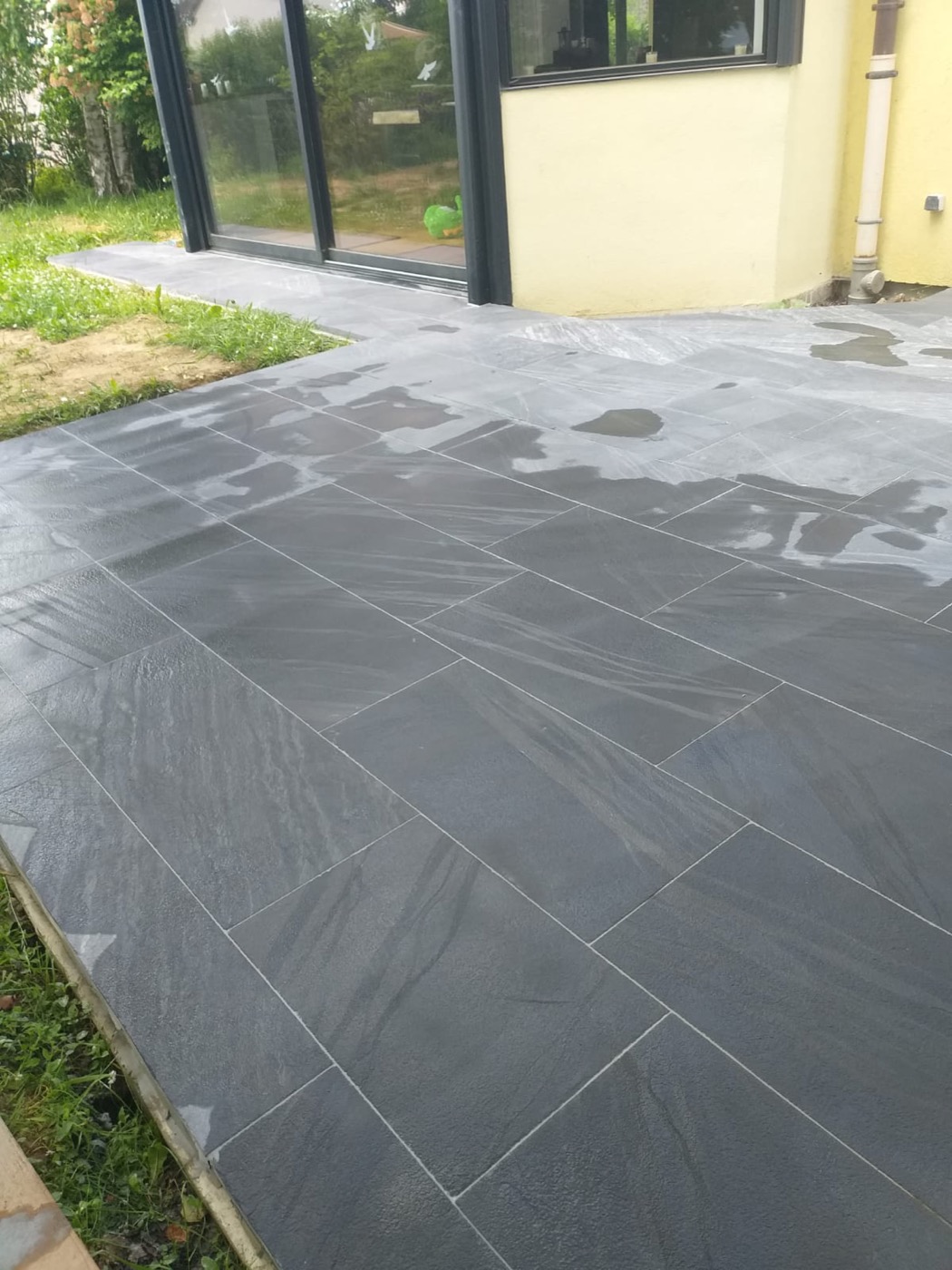 Terrasse en pierre naturelle